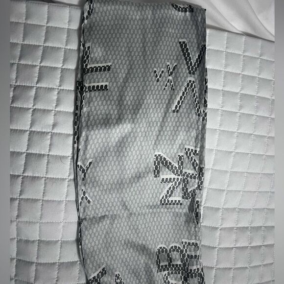 India Hicks Graphicks Scarf - NWT - Picture 6 of 6